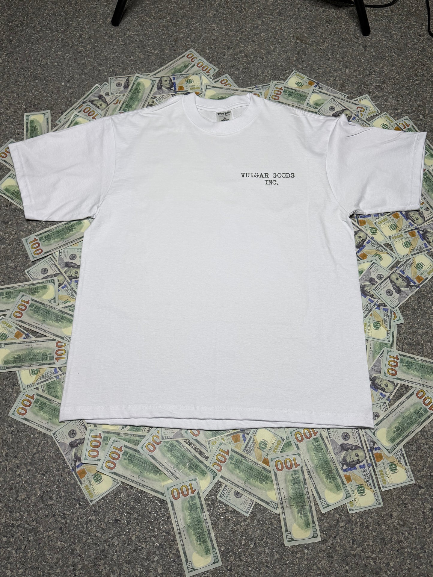 WHiTE SNOW HEAVY WEiGHT T-SHiRT