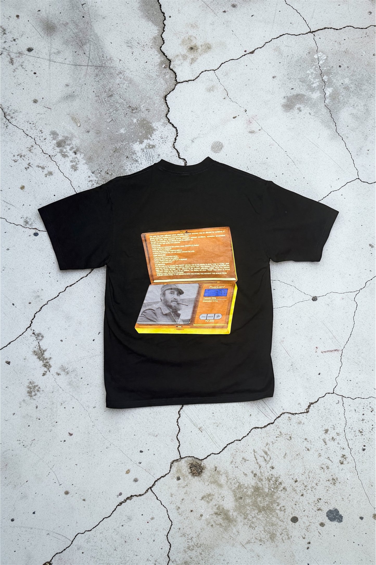 BLACK TAR HEAVY WEiGHT T-SHiRT "FiDEL CASTRO"